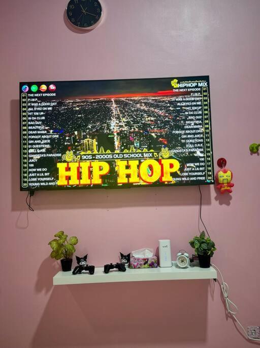 Hello Kitty Homestay - Cameron Highlands - Spacious Studio - Perfect For Families - Sleeps 4 And Baby Tanah Rata Zewnętrze zdjęcie