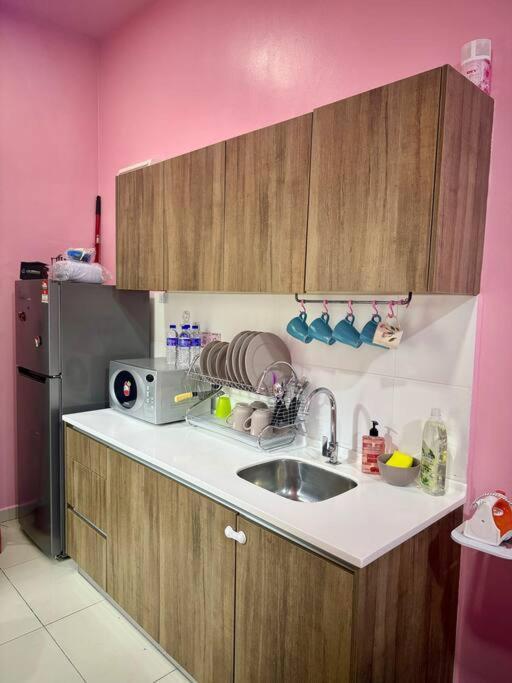 Hello Kitty Homestay - Cameron Highlands - Spacious Studio - Perfect For Families - Sleeps 4 And Baby Tanah Rata Zewnętrze zdjęcie