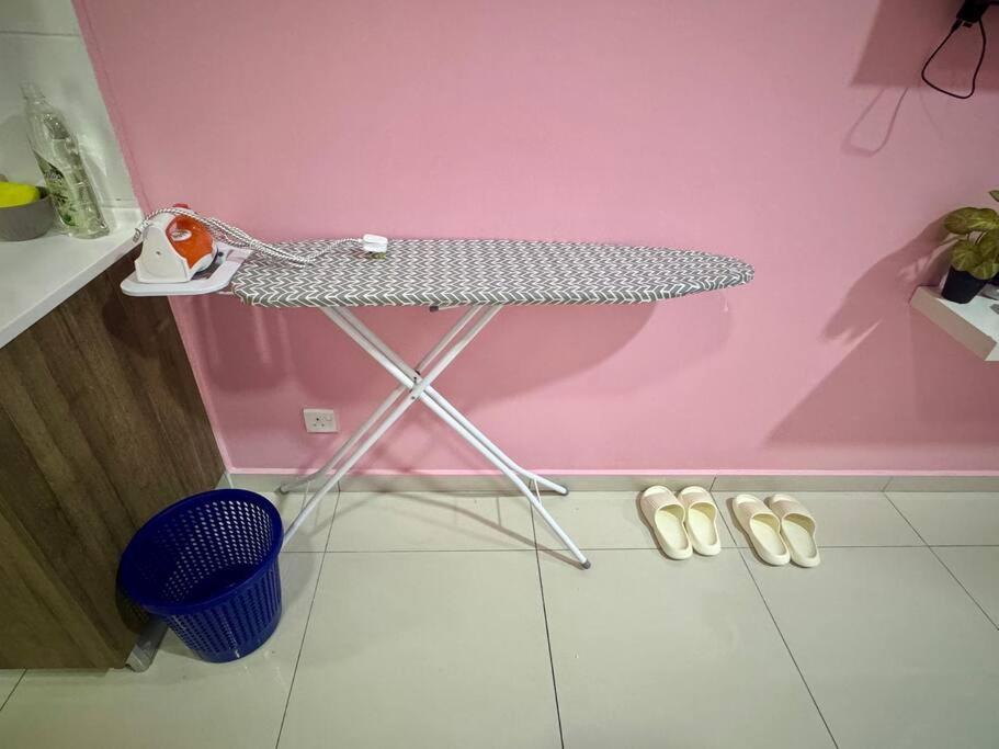 Hello Kitty Homestay - Cameron Highlands - Spacious Studio - Perfect For Families - Sleeps 4 And Baby Tanah Rata Zewnętrze zdjęcie